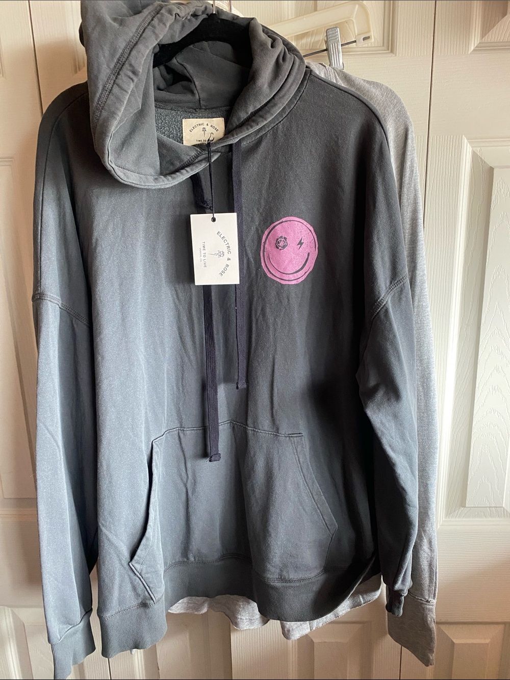 Electric & Rose Smiley Graphic Kangaroo Pockets Distressed Hoodie